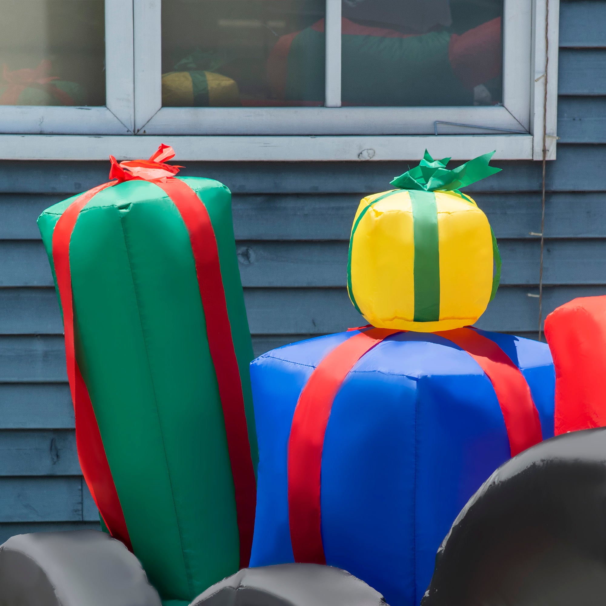 9ft Christmas Inflatable Santa Driving a Trailer with Gift Boxes – LED Lit | IP44 | Outdoor